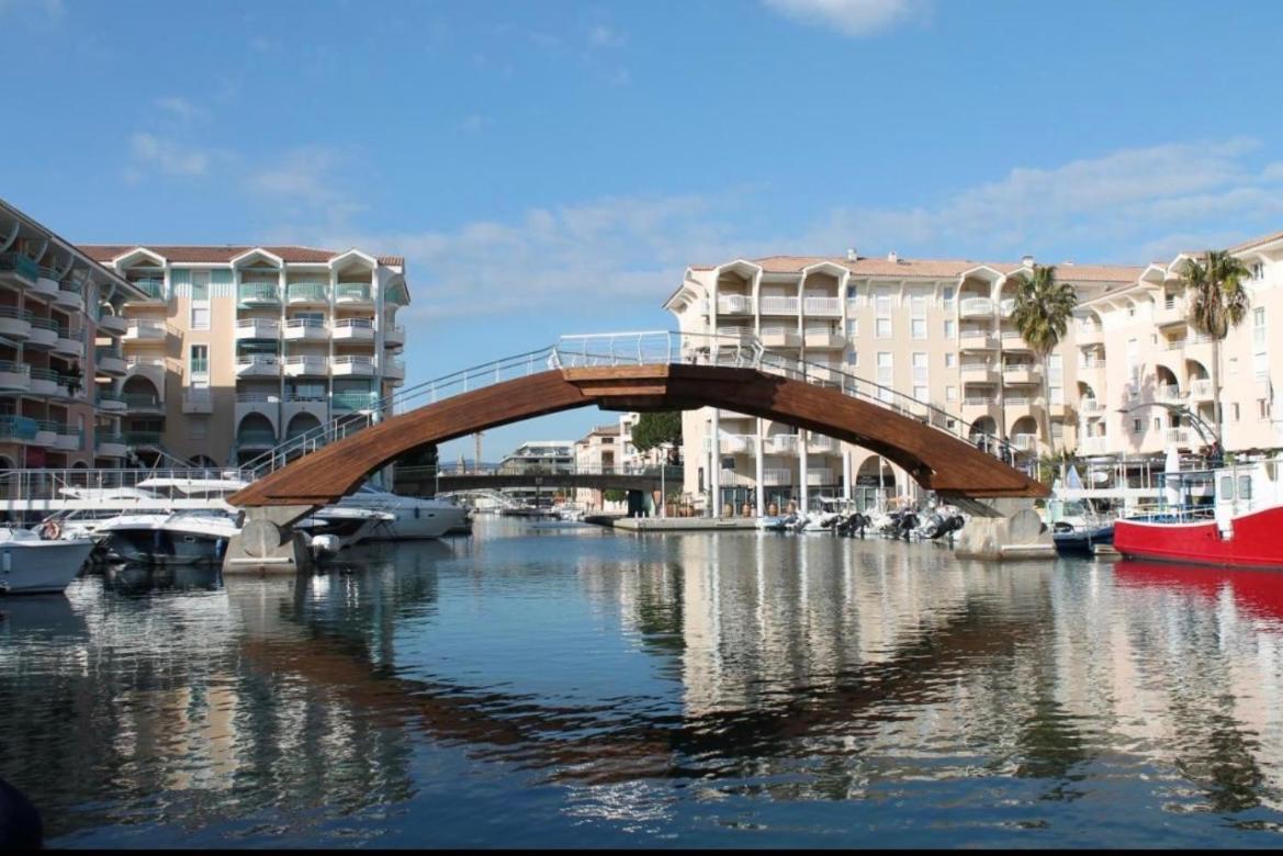 Apartament T2/T3 Duplex A Port Frejus Proche De La Mer Zewnętrze zdjęcie